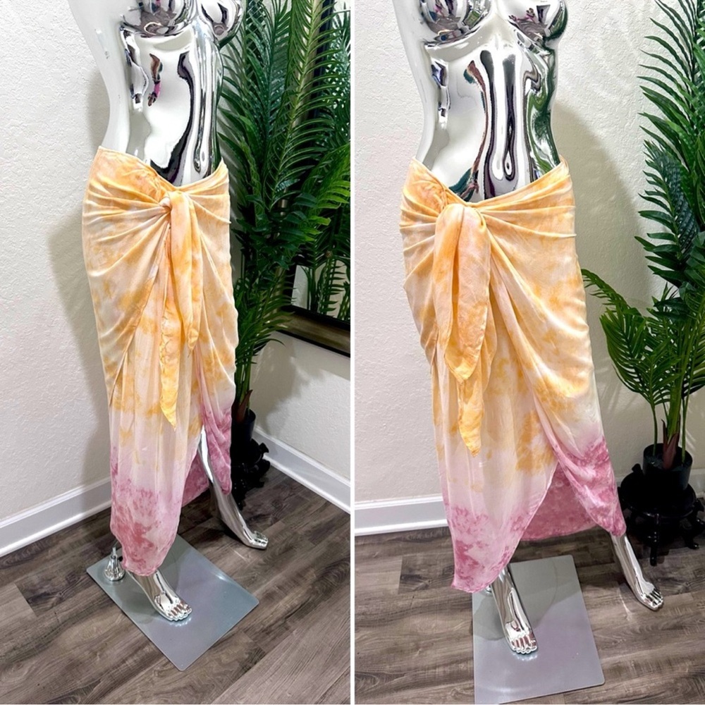 Young Fabulous & Broke Peach and Pink Sarong S - Picture 2 of 7